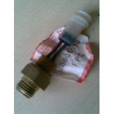 MB605079 MİTSUBİSH KLİMA BAĞLANTISI THERMO SWİTCH